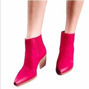 ❌Sam Edelman Red Suede Booties Size 8 ❌